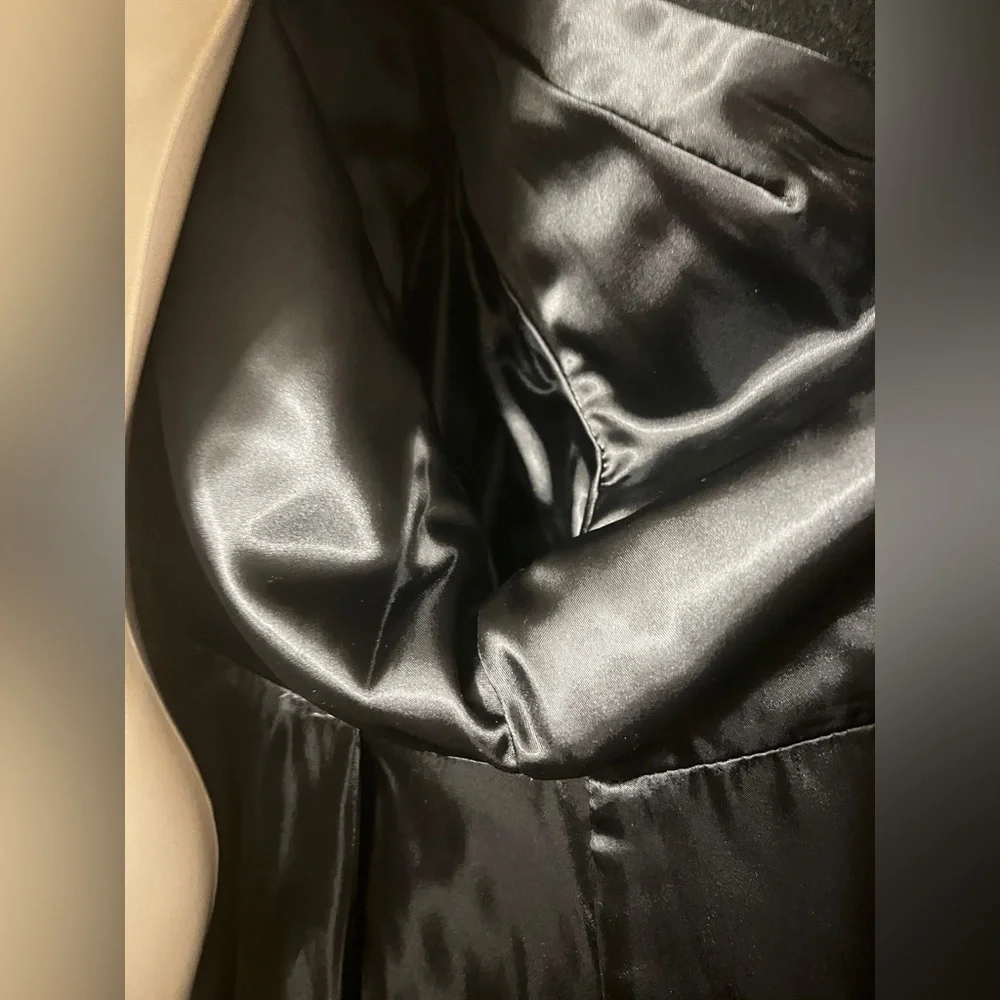 Hannah Black Wool and Cashmere Coat with Real Fur Trim - Picture 5 of 7
